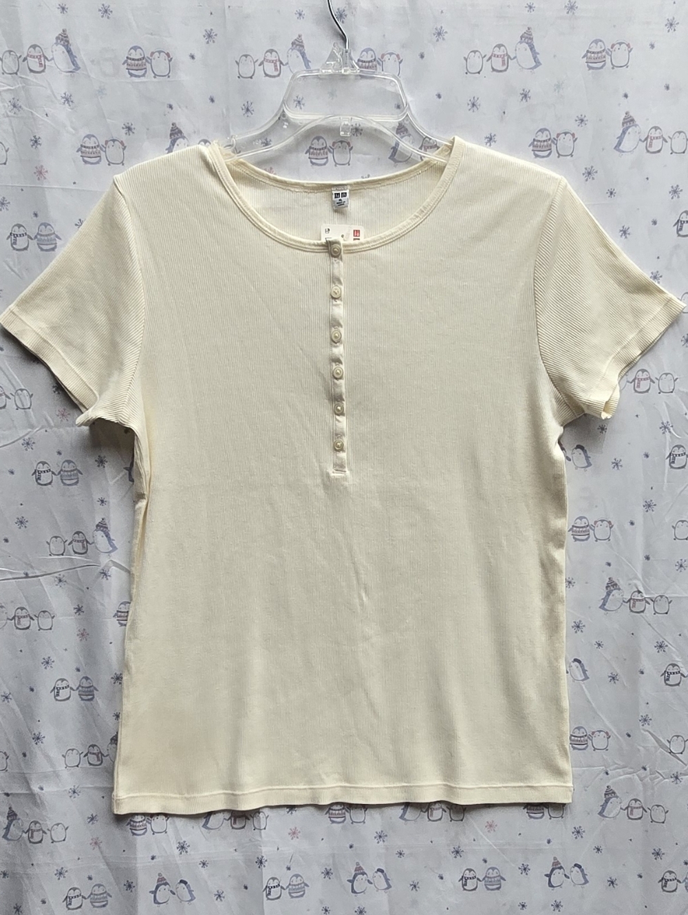 Uniqlo Cream Button-Front Ribbed Short Sleeve Tee. Size XL